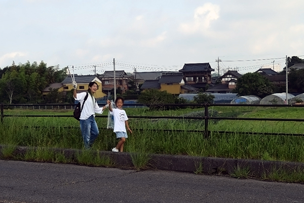 小学校低学年の子どもを連れて参加する親御さんも多くいます